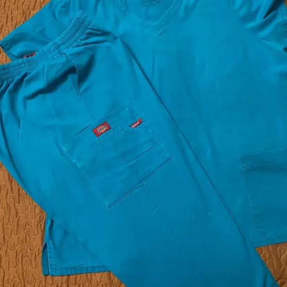 DICKIES WOMEN UNIFORM TEAL SET - Picture 3 of 4